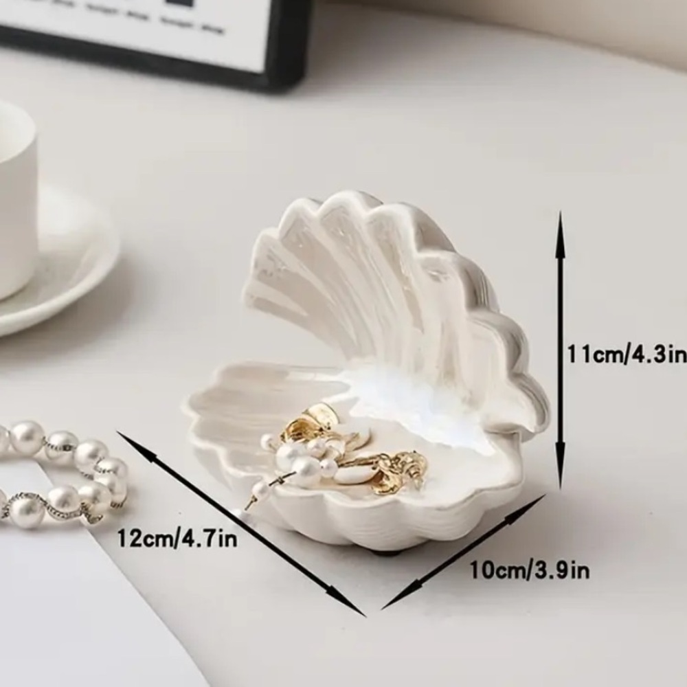 Ceramic Shell Jewelry Display - Picture 3 of 3
